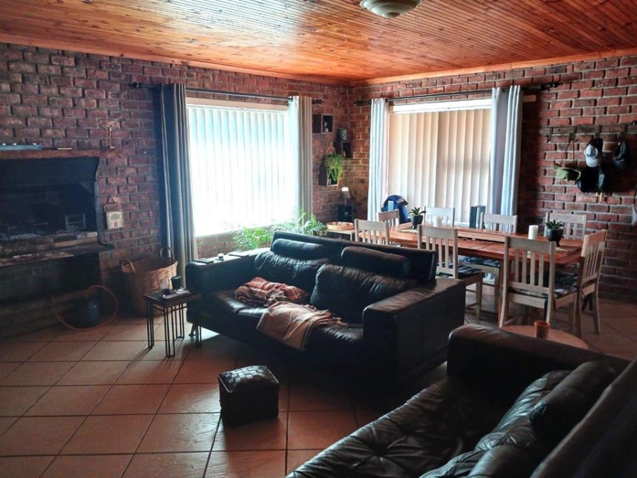 3 Bedroom Property for Sale in De Kelders Western Cape